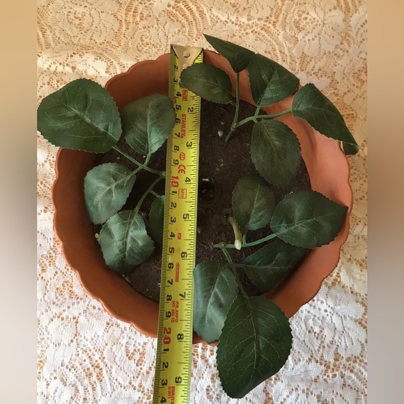 Artificial Plant Pot - Picture 3 of 5